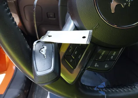 2020 Ford Mustang Gt Fastback z USA, uszkodzony, nr VIN 1FA6P8CF5L5174647